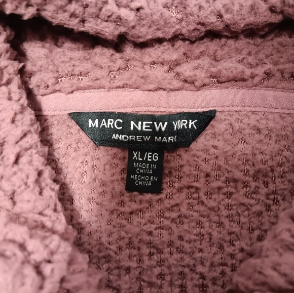 Marc N.Y Andrew Marc Performance Full zip Hooded jacket. (Teddy Fleece) Size XL - Picture 11 of 11